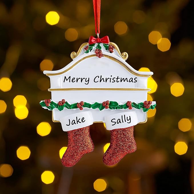 Personalized Christmas Ornaments 2025 Family of 2/3/4/5/6/7/8 Custom Christmas Stocking Ornament with Names Customized Ornaments for Xmas Tree,Family of 5