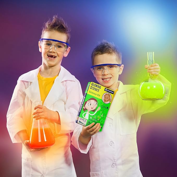 Einstein’s Glow in Dark Science Kit for Kids. STEM for Boys & Girls Aged 8 and Above. 18 Exciting Experiments Inside. Detailed Picture Guide Included.