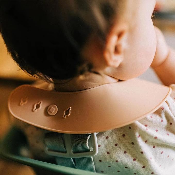 Moonkie Silicone Baby Bibs Set Of 2, BPA Free Soft Adjustable Fit Waterproof Feeding Bibs for Babies and Toddlers(Dark Grey/Warm Taupe)