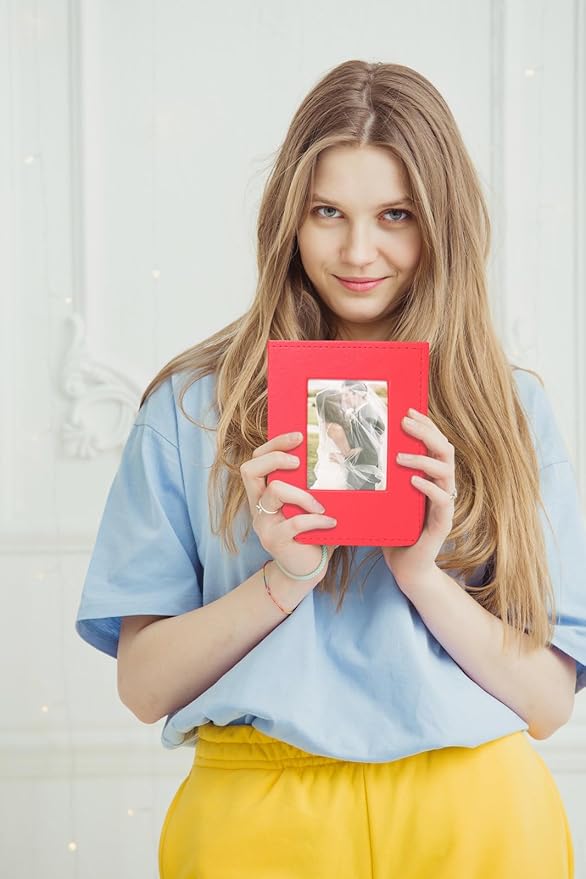 RECUTMS Photo Album for 4x6, Mini Album with 52 Pockets, Leather Cover Picture Book with Front Window, 52 Vertical Photos for Baby Wedding Anniversary Vacation Traveling (Red)