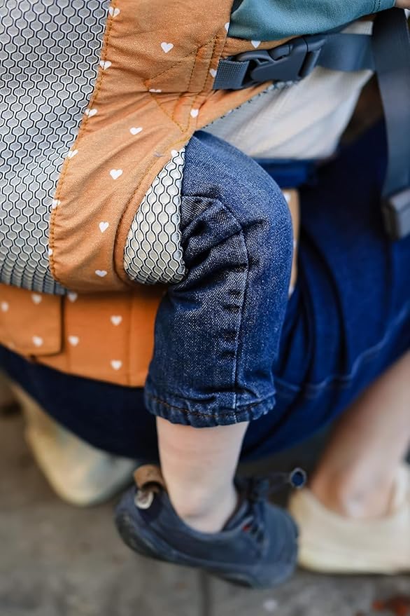 Beco Toddler Carrier - Breathable 3D Mesh Front-Carry & Backpack Style Carrier with Tall Supportive Back and Ergonomic Extra-Wide Seat for Children from 18months (20-60 lbs) - Cool Brick Heart