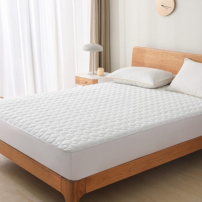 Full Size Waterproof Mattress Protector Fitted Quilted Mattress Pad Cover with Deep Pocket Up to 15''