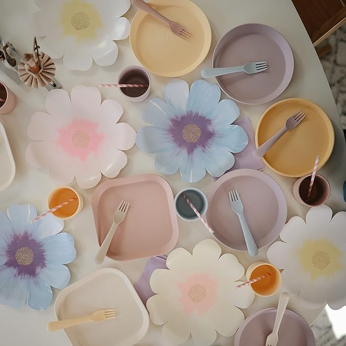 mushie Round Dinnerware Plates for Kids | Made in Denmark, Set of 2 (Daffodil)