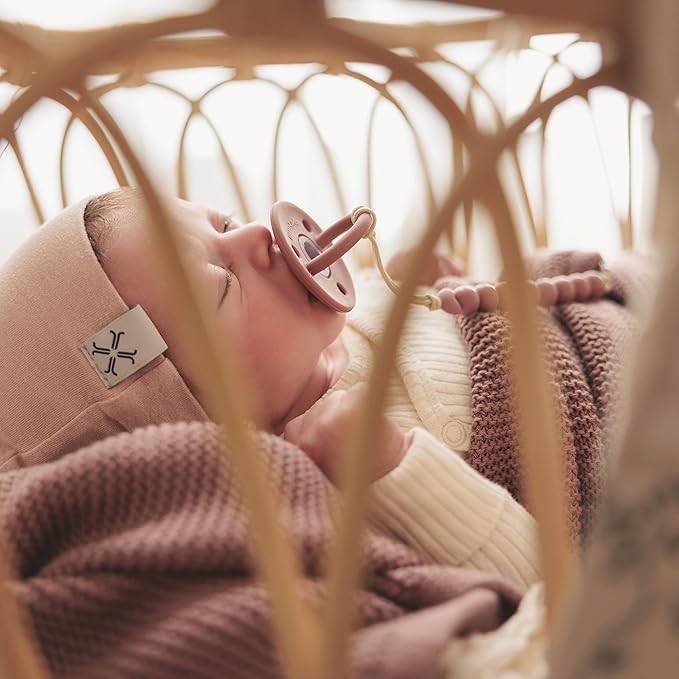 Heritage Knit Organic Cotton Receiving Swaddle Blanket for Girls - 100% Luxury Organic Cotton Knit Warm Cozy Crib Quilt Swaddle Blanket for Newborns Infants Babies & Toddlers (0-2Yrs - Sugar Plum)