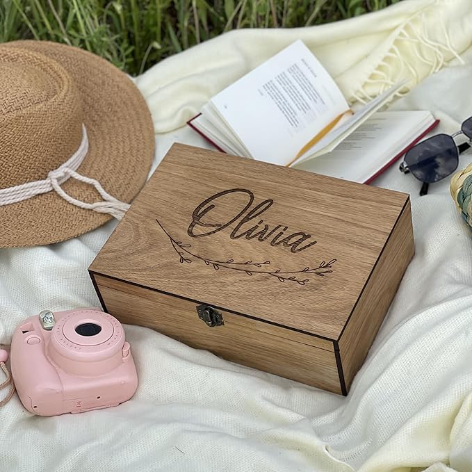 Personalized wooden name box for memories, keepsake Christmas gift, present for Him, Her, Boyfriend, Girlfriend, Baby Boy, Baby Girl, Brother, Sister, Guy, Groomsmen, Bride Friend for Birthday