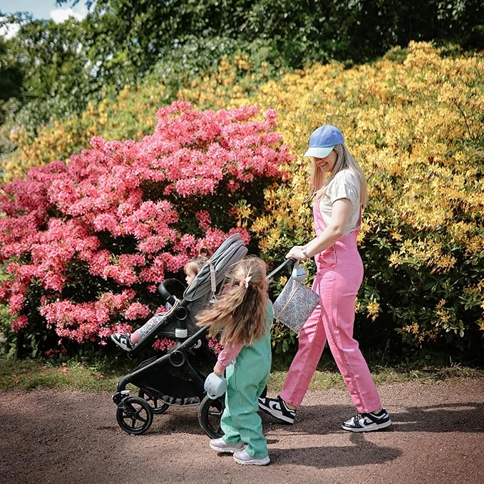 mushie Water Resistant Wet Bags | Large & Small Reusable Storage Bag for Baby Items and Travel | Zippered Pockets with Handle | Machine Washable, Set of 2 (Tradewinds)