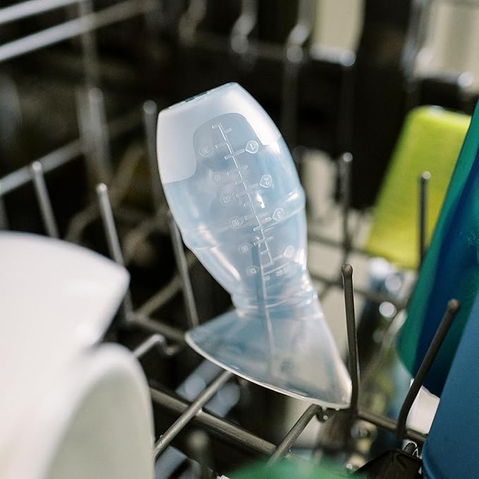 Dr. Brown's 100% Silicone One-Piece Breast Pump,Hands-Free Breast Milk Collector with Anti-Colic Options+ Baby Bottle (4 oz/120 mL),Level 1 Nipple,Travel Lid and Travel Bag